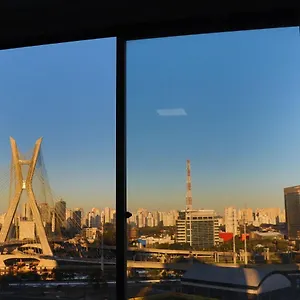 703 - Apto Inteiro Morumbi 703 Apartamento São Paulo